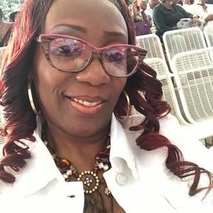 Meet your Posher, Valorie